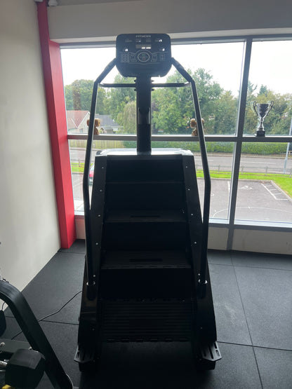 STAIR CLIMBER MACHINE