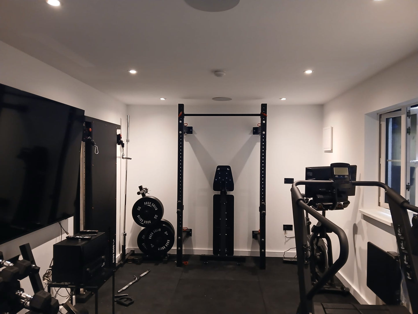 WALL MOUNTED FOLDABLE HALF RACK 75MM X 75MM