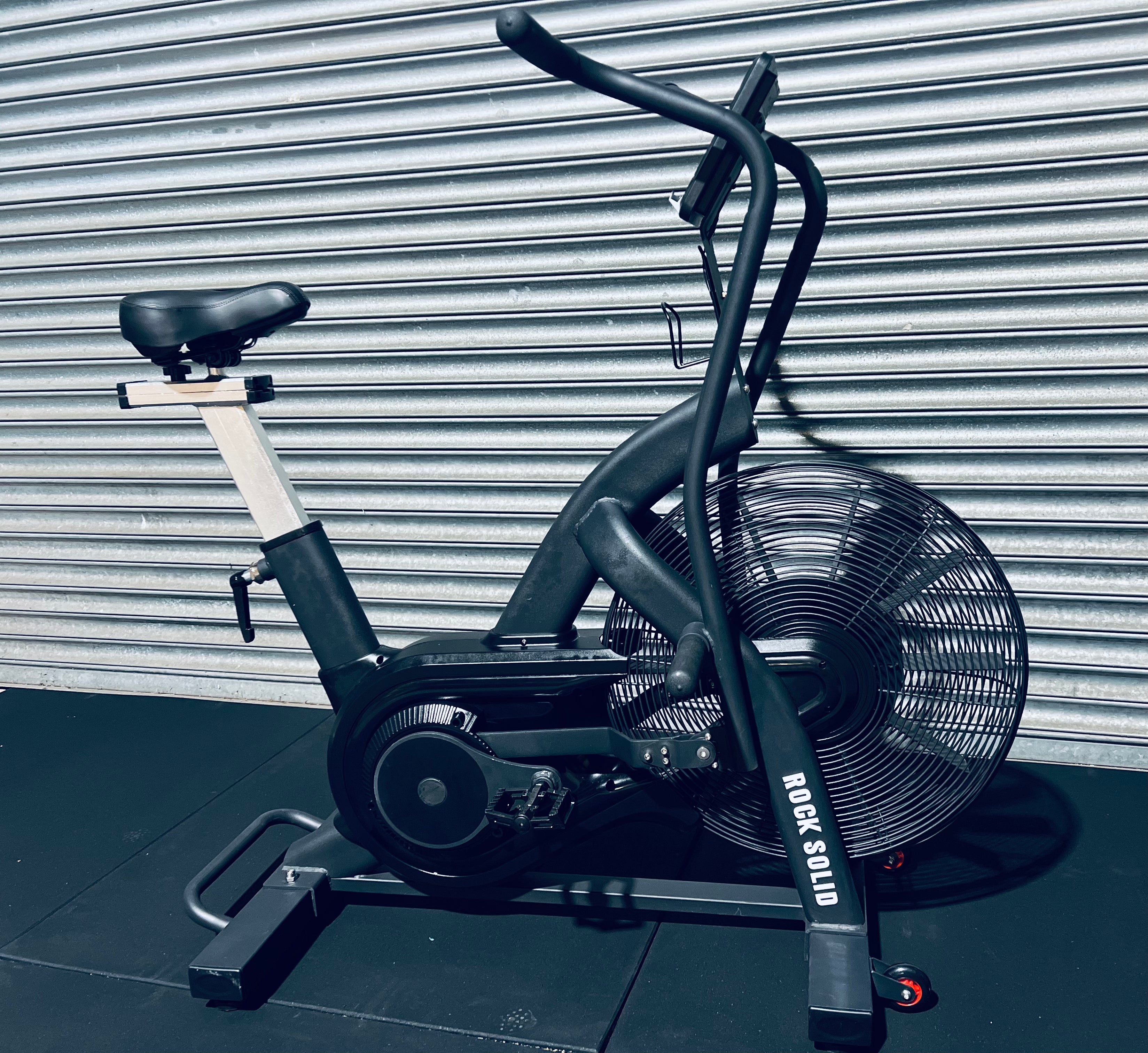 Foldable best sale assault bike